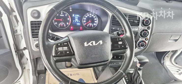 2023 - kia bongo iii