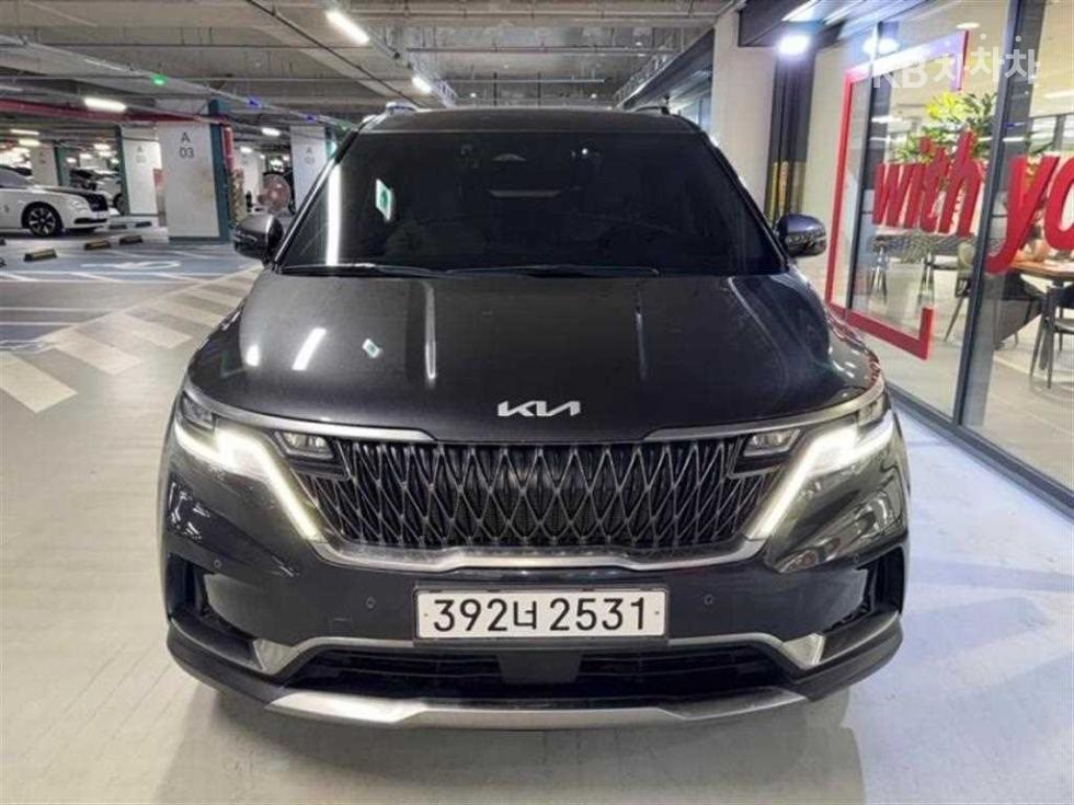 2023 - kia carnival