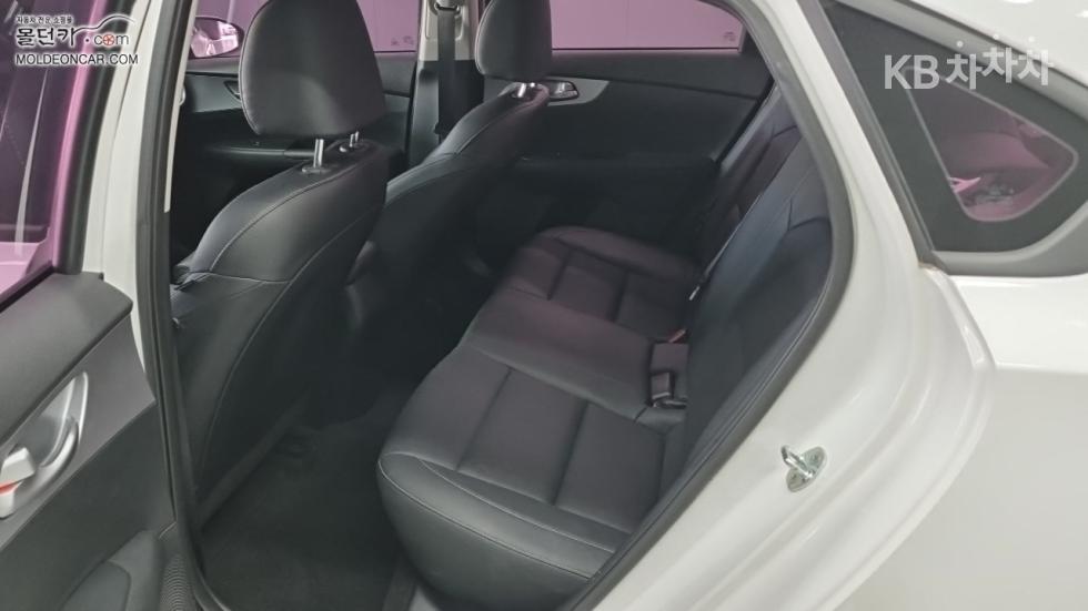 2022 - kia k3