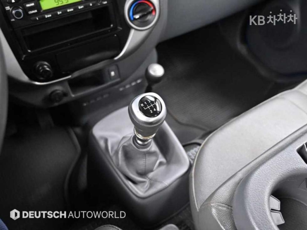 2016 - kia bongo iii