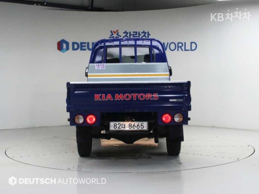 2016 - kia bongo iii