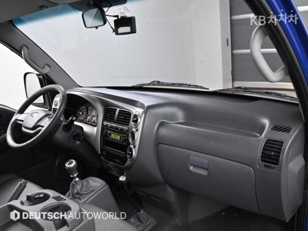 2016 - kia bongo iii