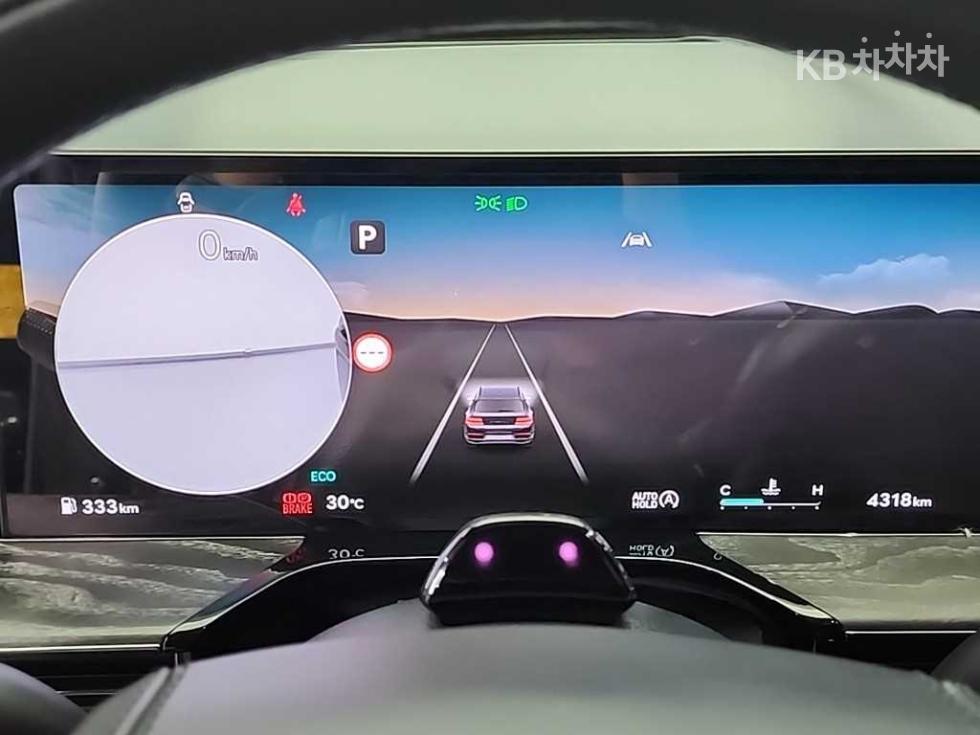2025 Genesis GV80 photo