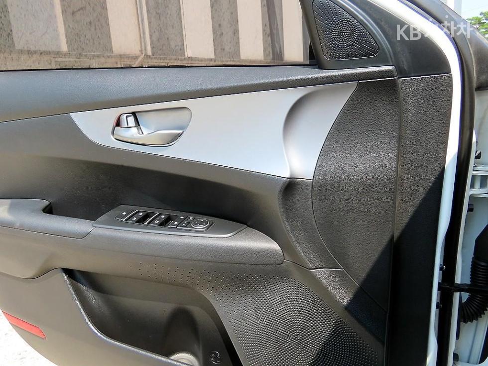 2022 - kia k3