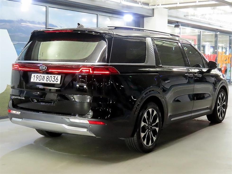 2021 - kia carnival