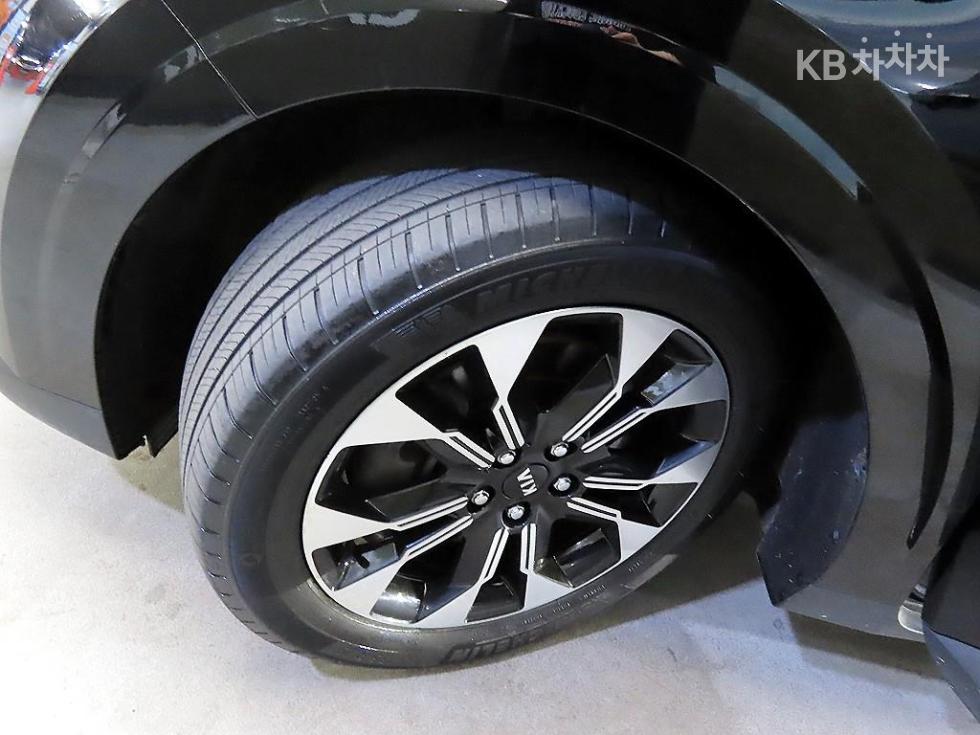 2021 - kia carnival
