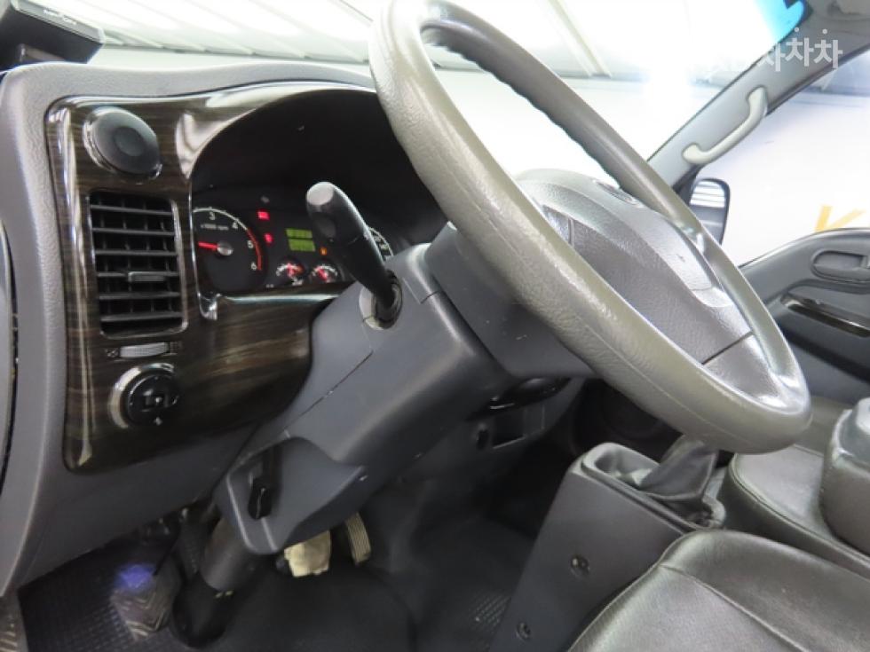 2010 - kia bongo iii