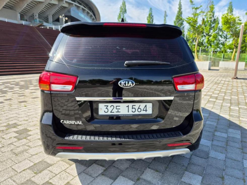 2015 - kia carnival