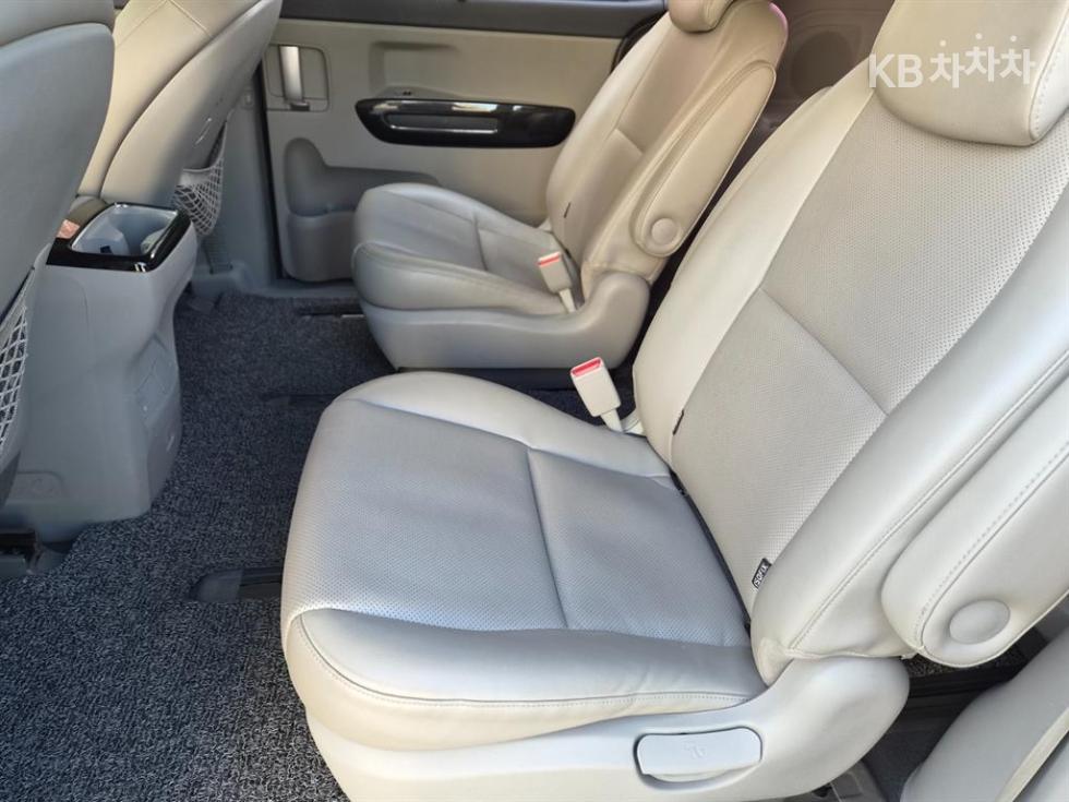 2015 - kia carnival