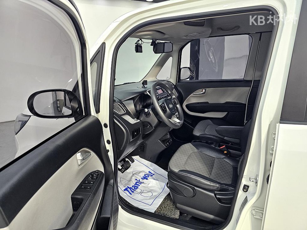 2020 - kia ray