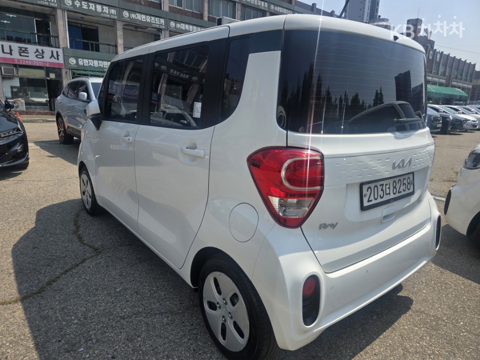 2022 - kia ray