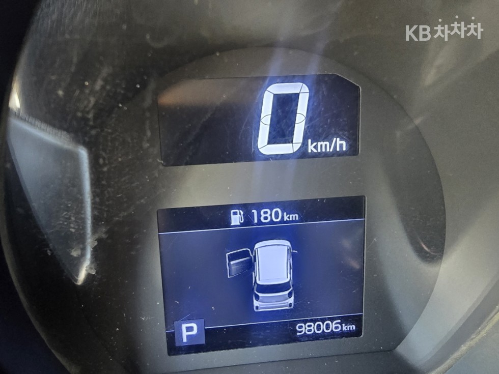 2022 - kia ray