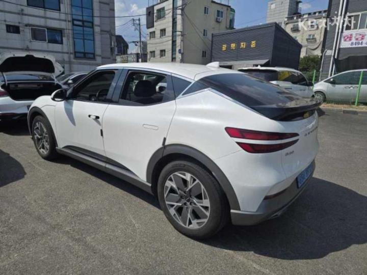 Genesis GV60 Standard 2WD Base Type — фото 4