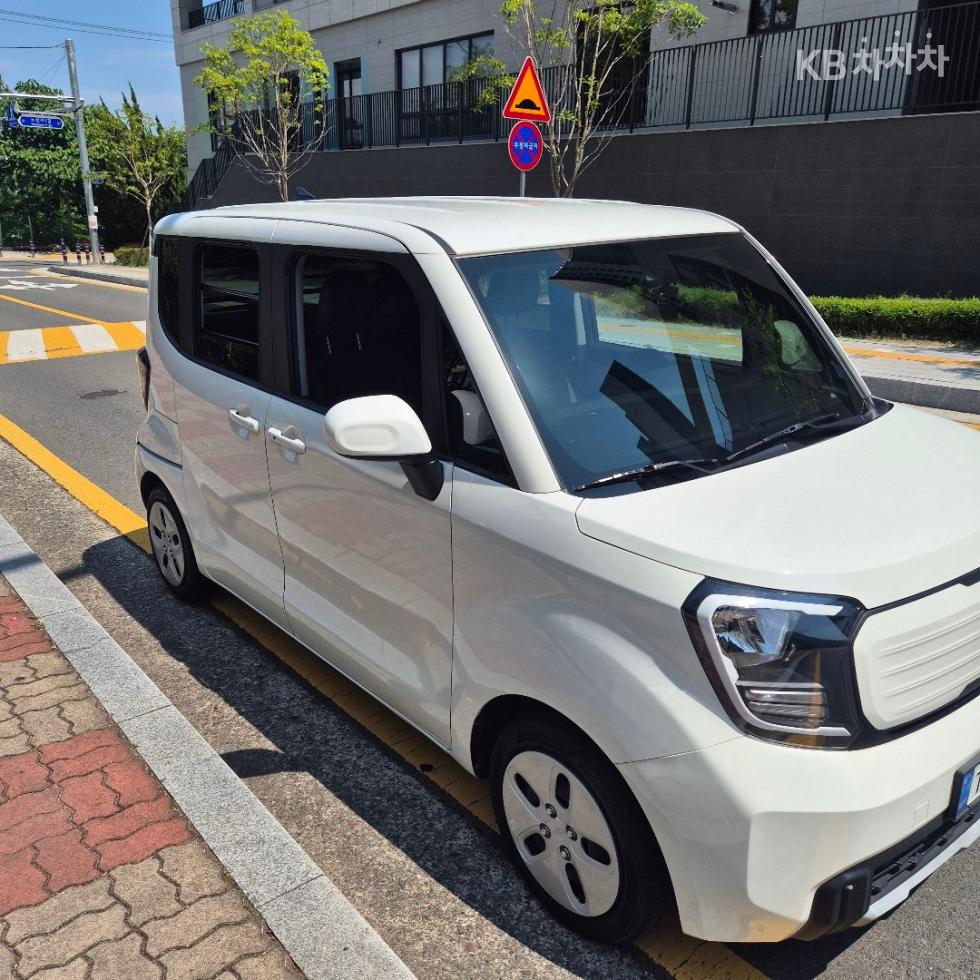 2023 - kia kia