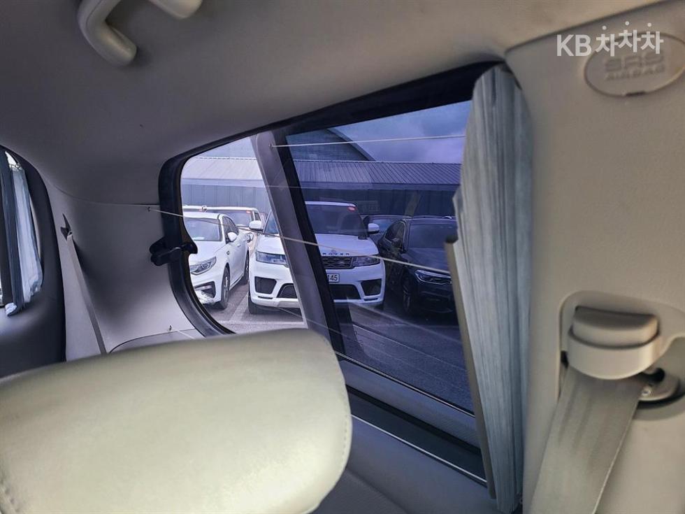 2012 - kia carnival