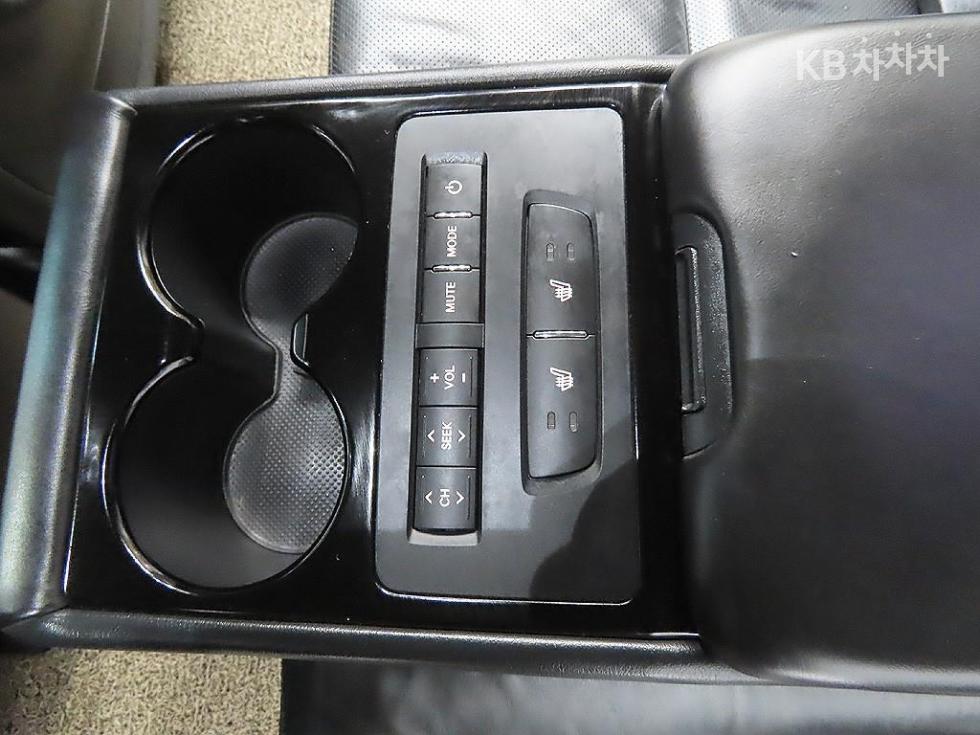 2011 - kia k7