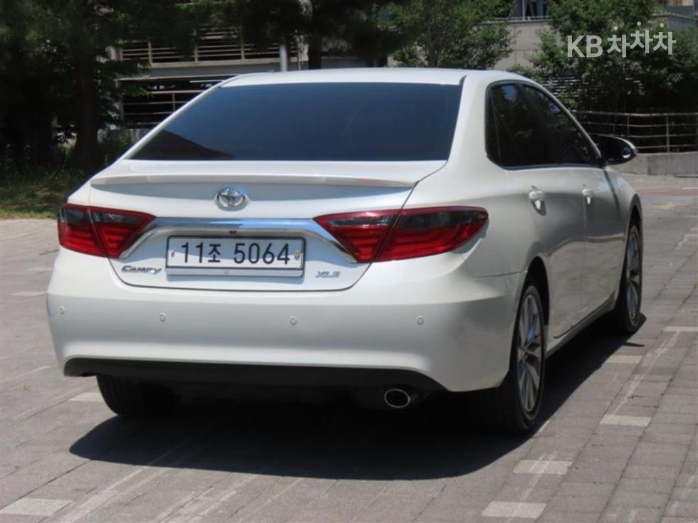 2015 - toyota camry