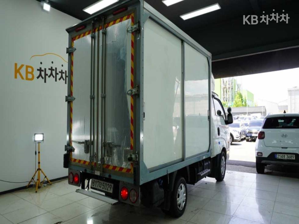 2022 - kia bongo iii