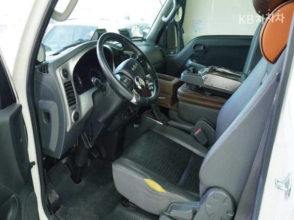 2022 - kia bongo iii