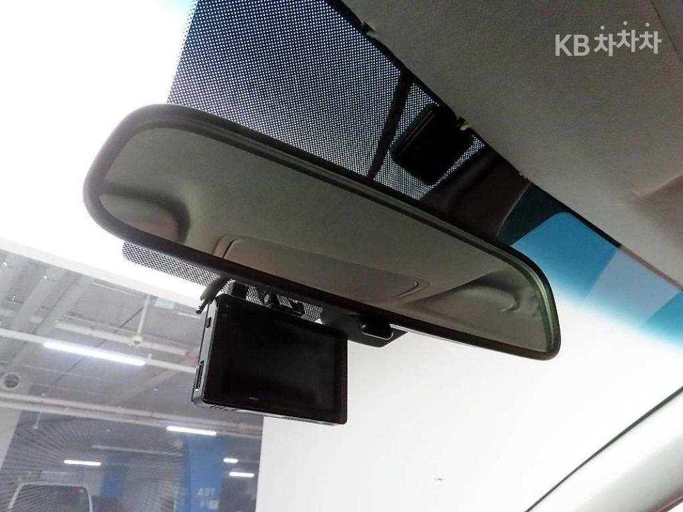 2019 - kia k3