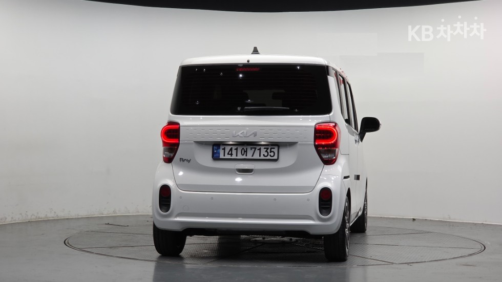 2022 - kia ray