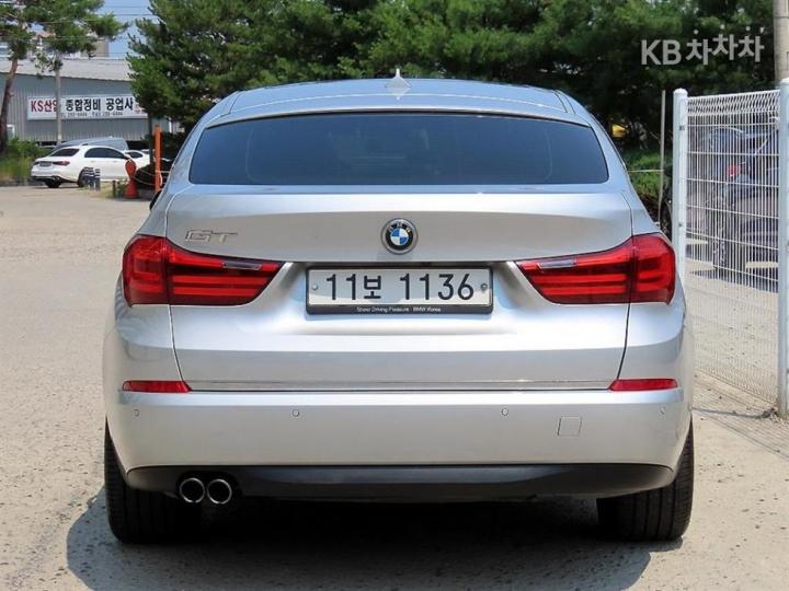 BMW 5 Series Gran Turismo 2015 photo 4