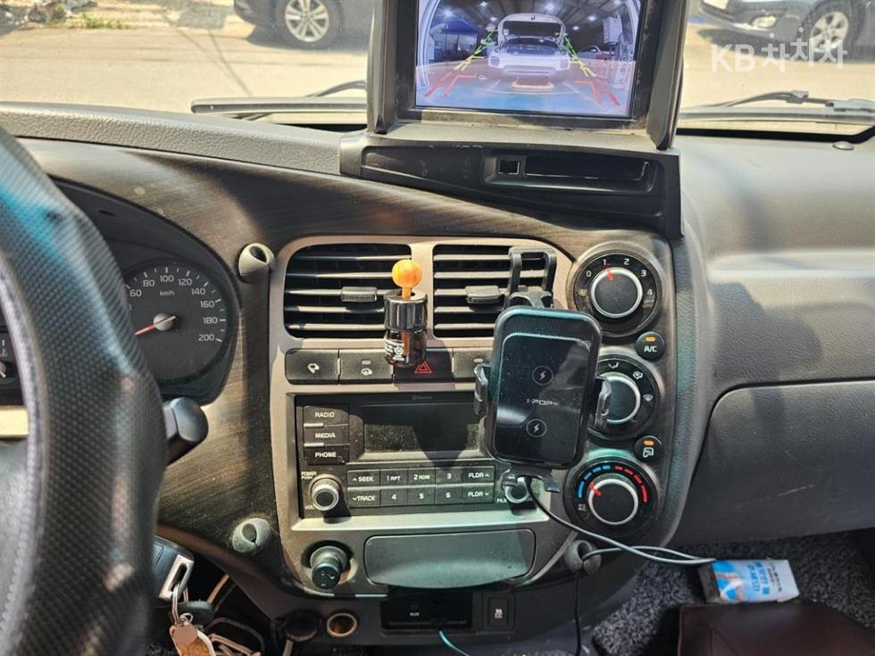 2017 - kia bongo iii