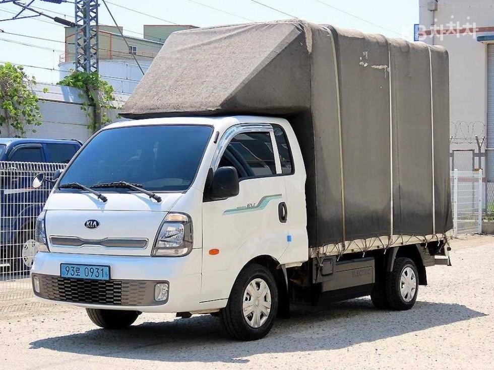 2020 - kia bongo iii