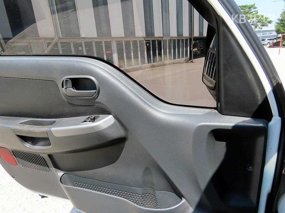 2020 - kia bongo iii
