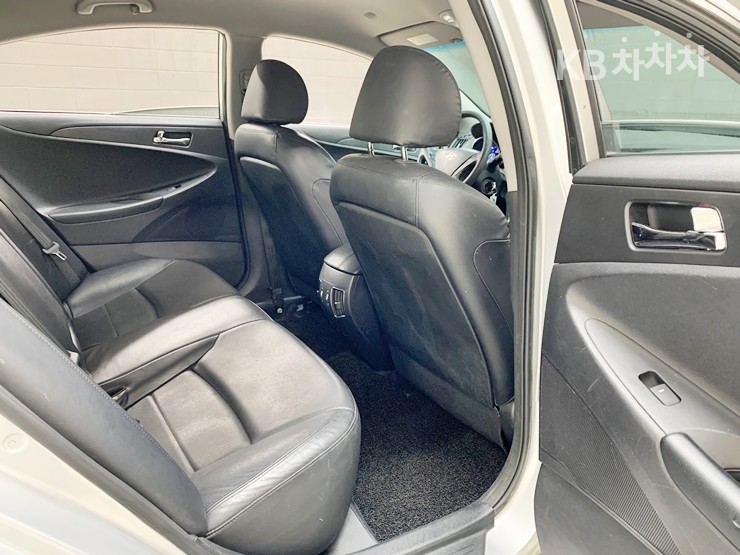 Hyundai Sonata — miniaturë 15