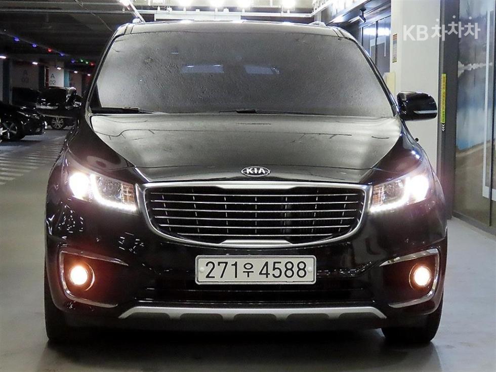 2018 - kia carnival