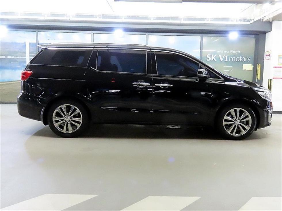 2018 - kia carnival