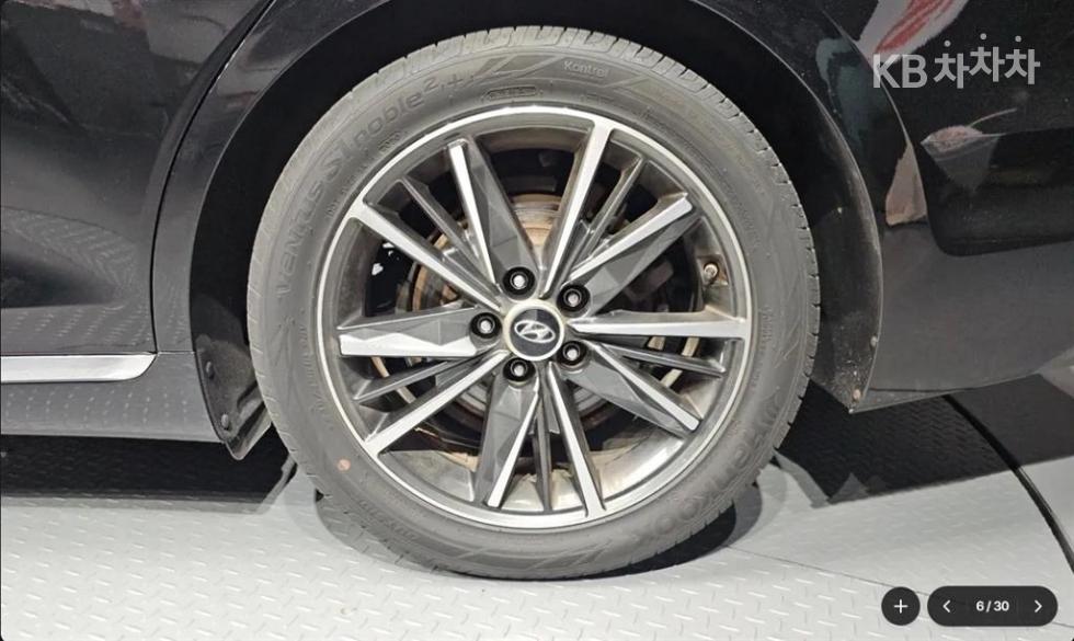 Hyundai Grandeur — miniaturë 18
