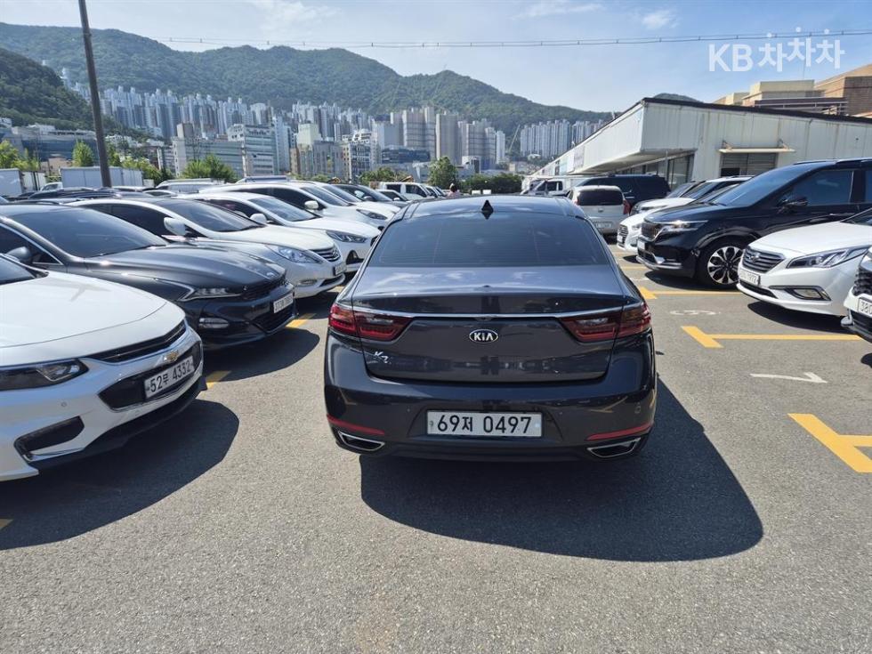 2016 - kia k7