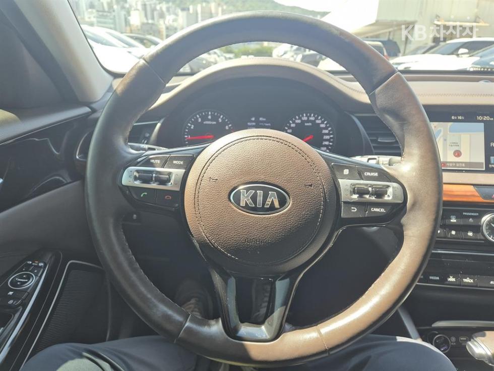 2016 - kia k7