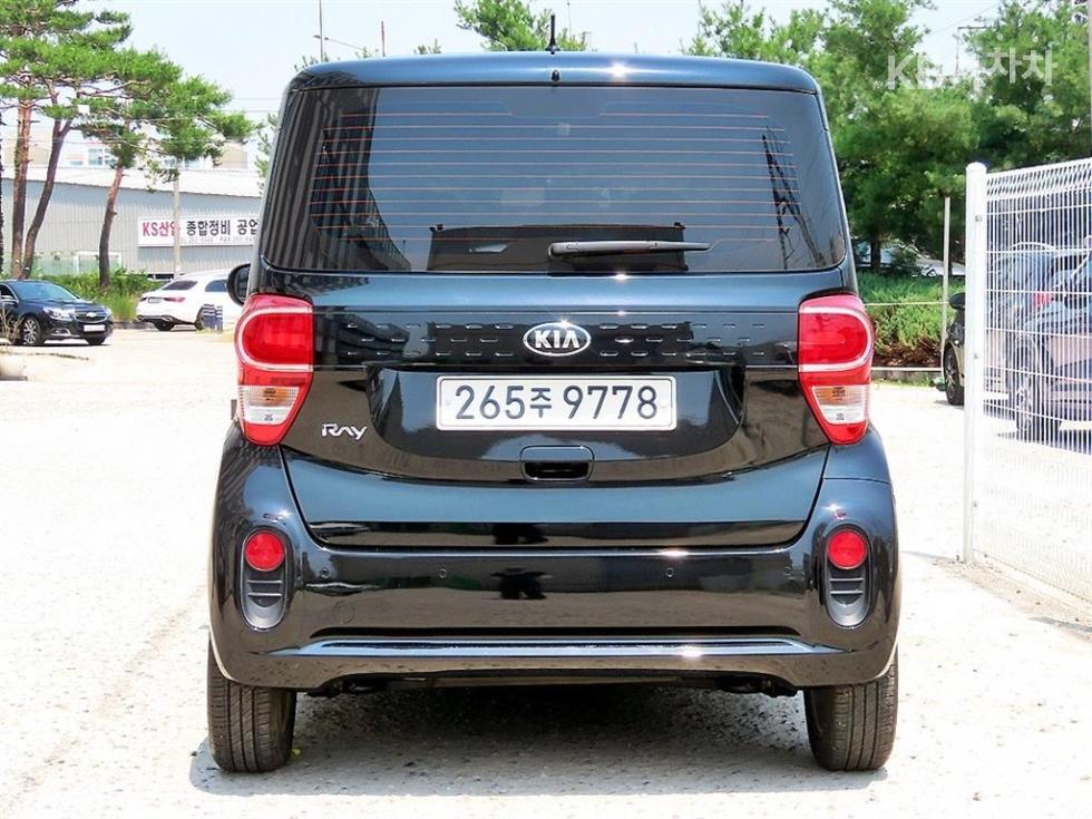 2021 - kia ray