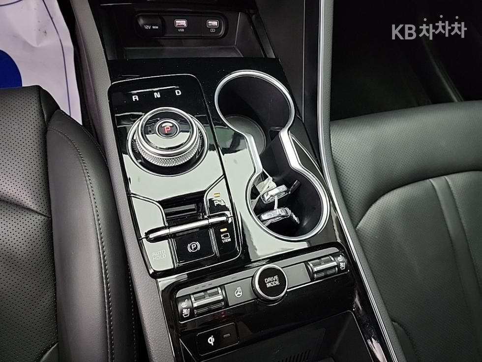 2023 - kia k5