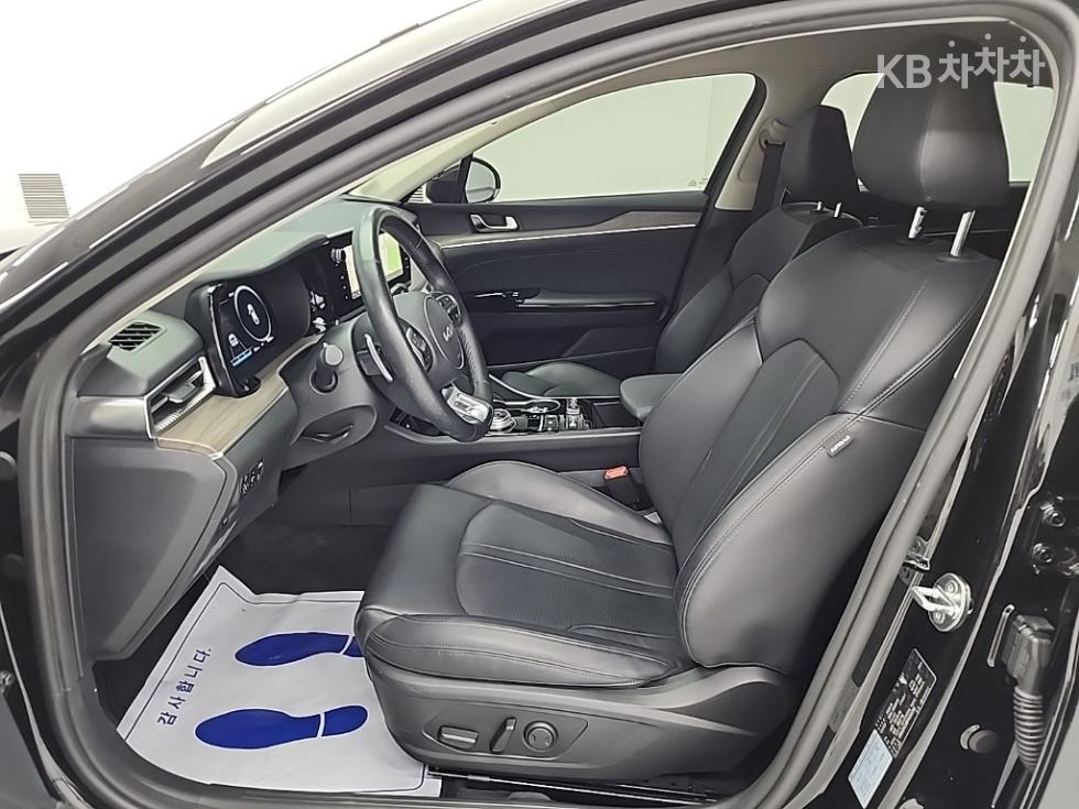 2023 - kia k5