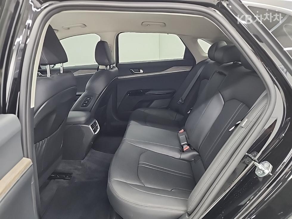 2023 - kia k5