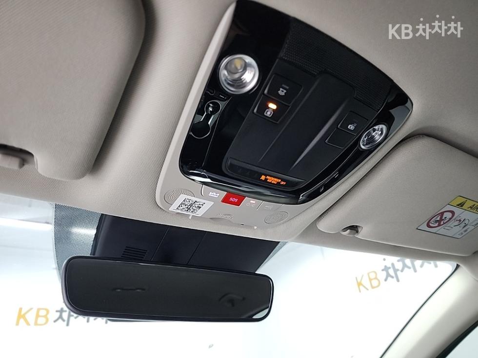 2023 - kia k5