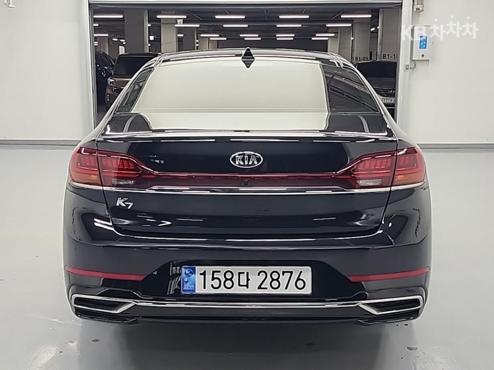 2021 - kia k7