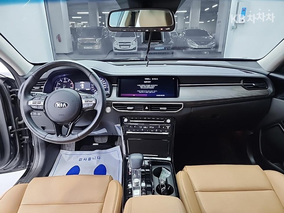 2021 - kia k7