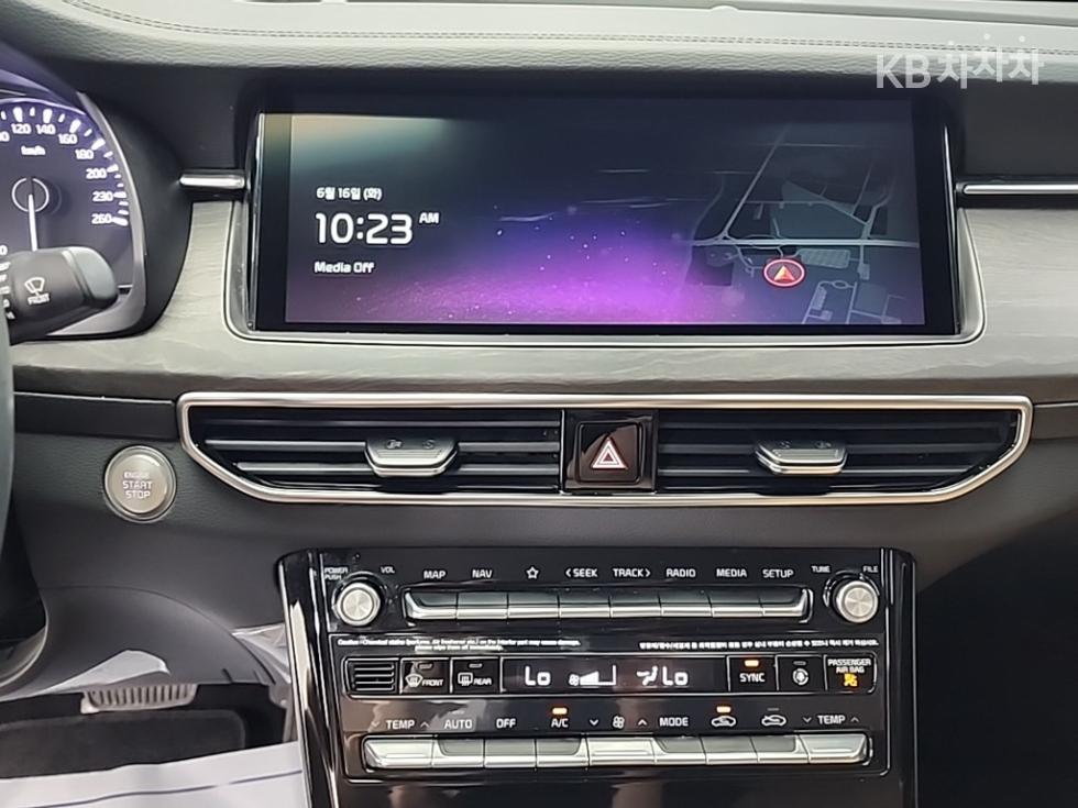 2021 - kia k7