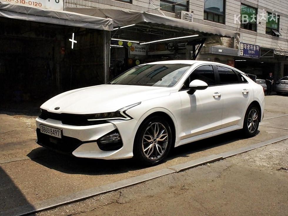 2021 - kia k5