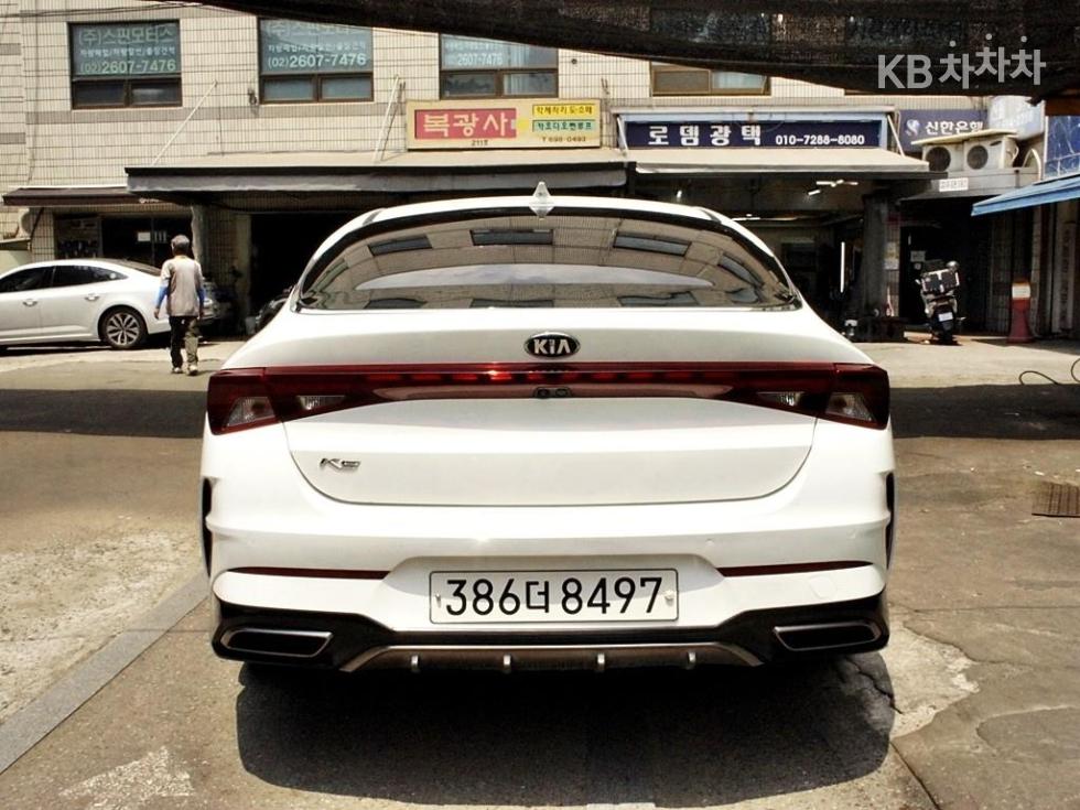 2021 - kia k5