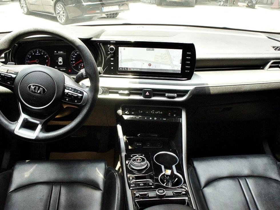 2021 - kia k5