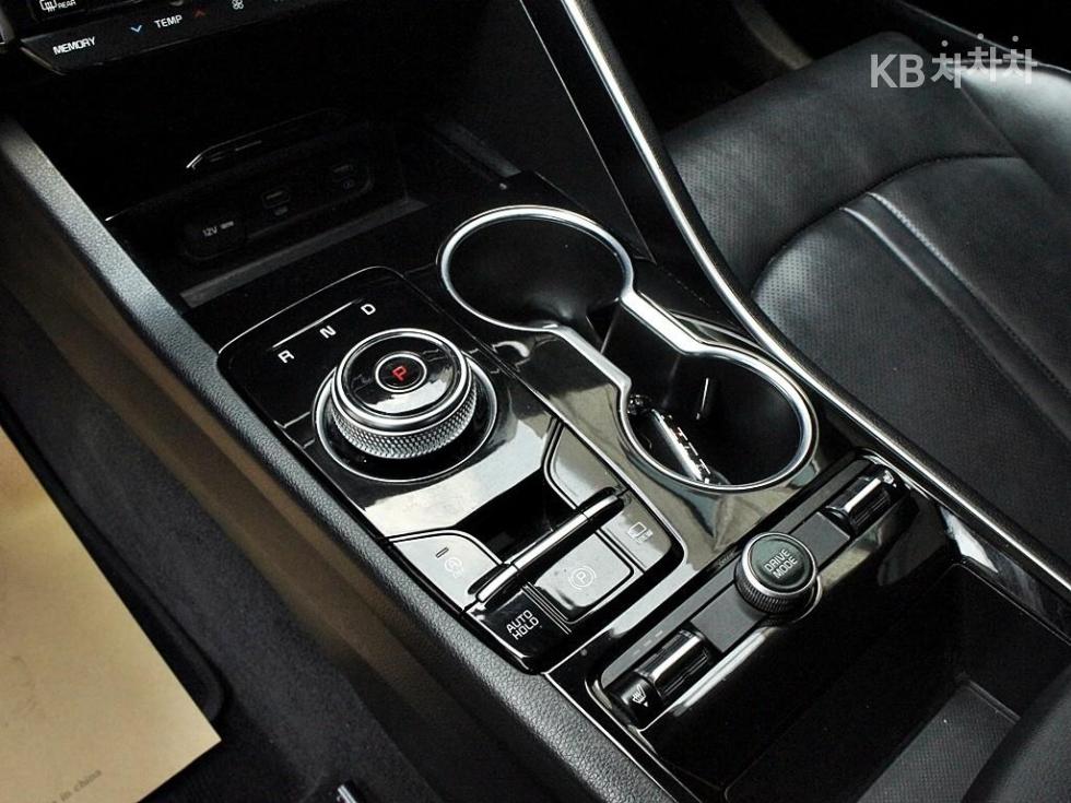 2021 - kia k5