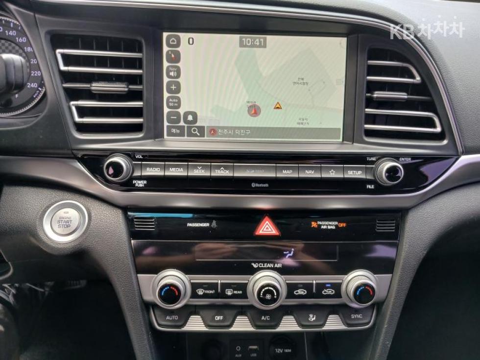 Hyundai Avante — miniaturë 15