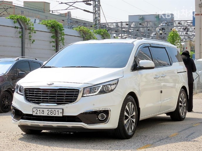 2018 - kia carnival