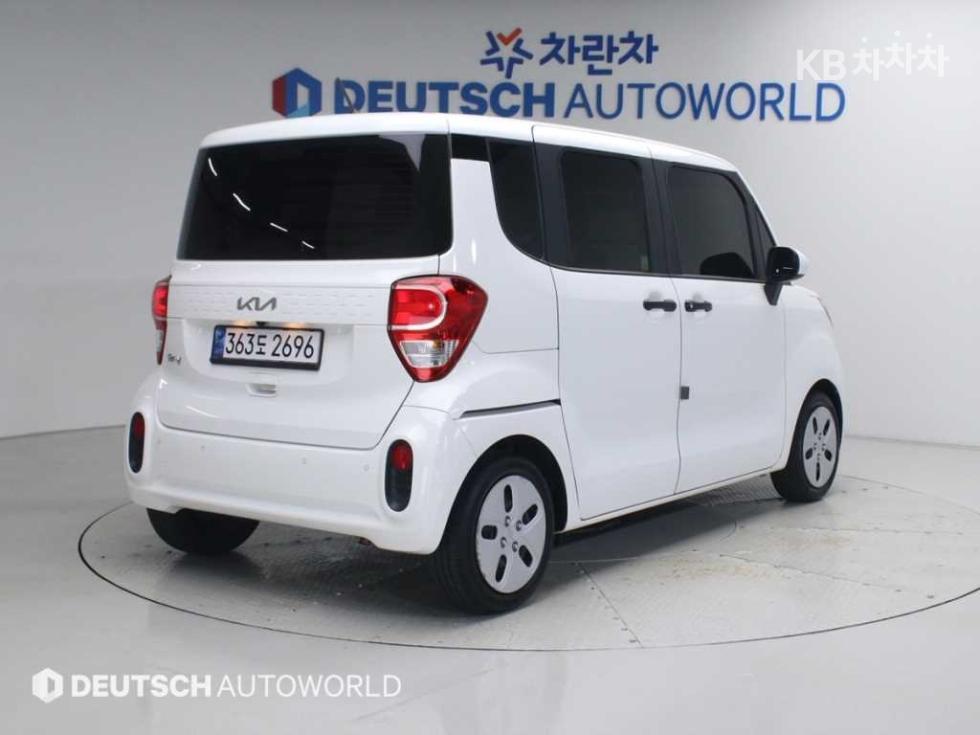 2022 - kia ray